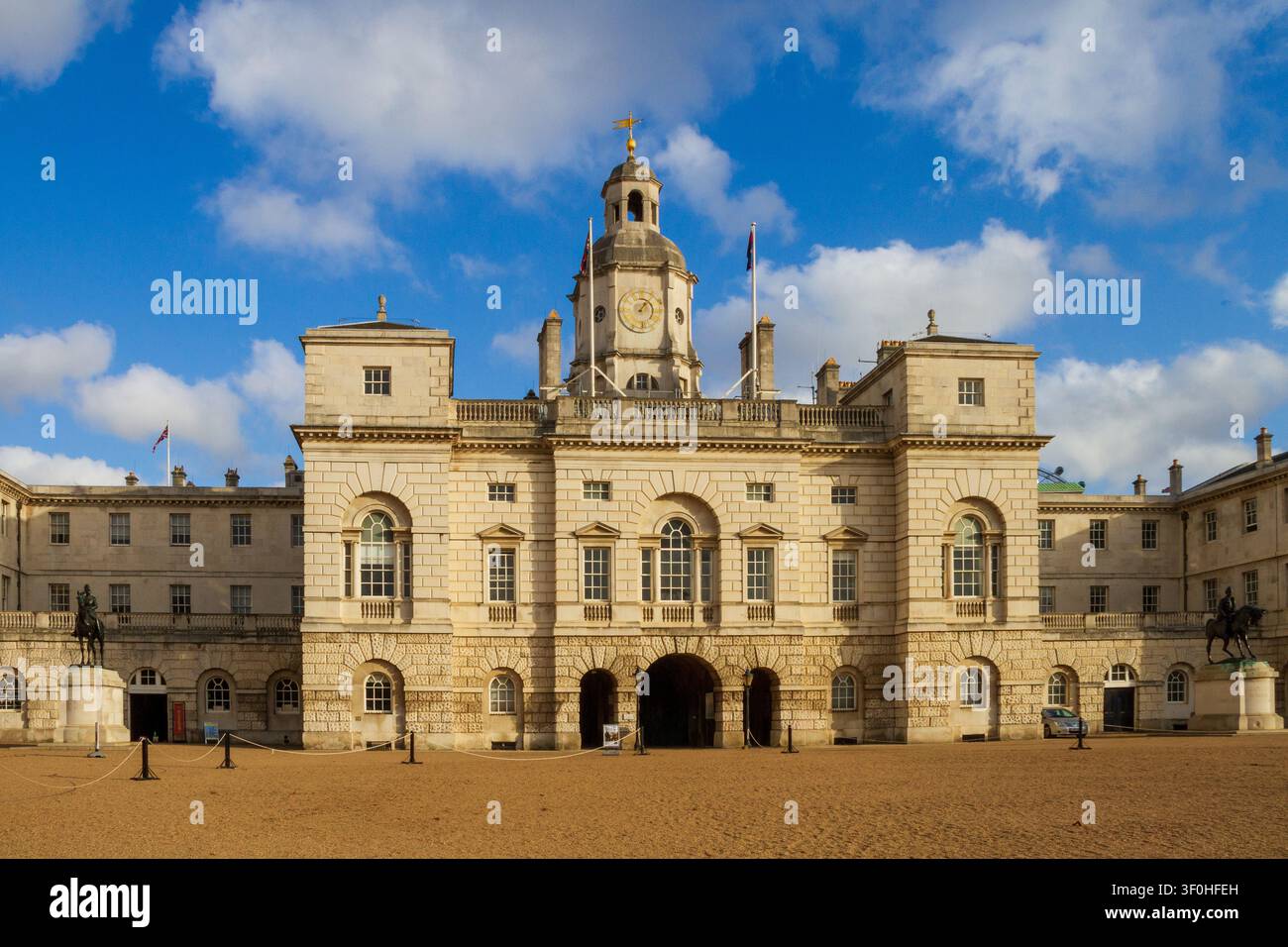 Large classical stone building faces hi-res stock photography and ...
