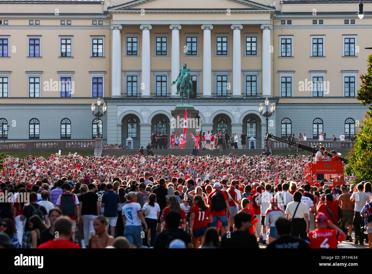 Oslo 20260712. Crowd at Slottsplassen gets ready to cheer on the men's ...