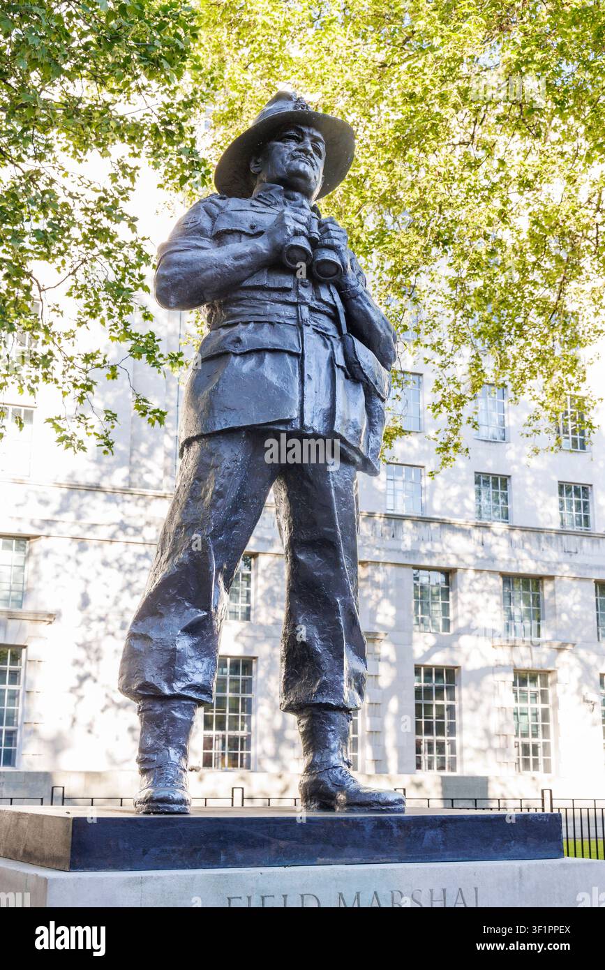 Statue of Field Marshal the Viscont Slim, 14th Army Burma, London, England, UK Stock Photo