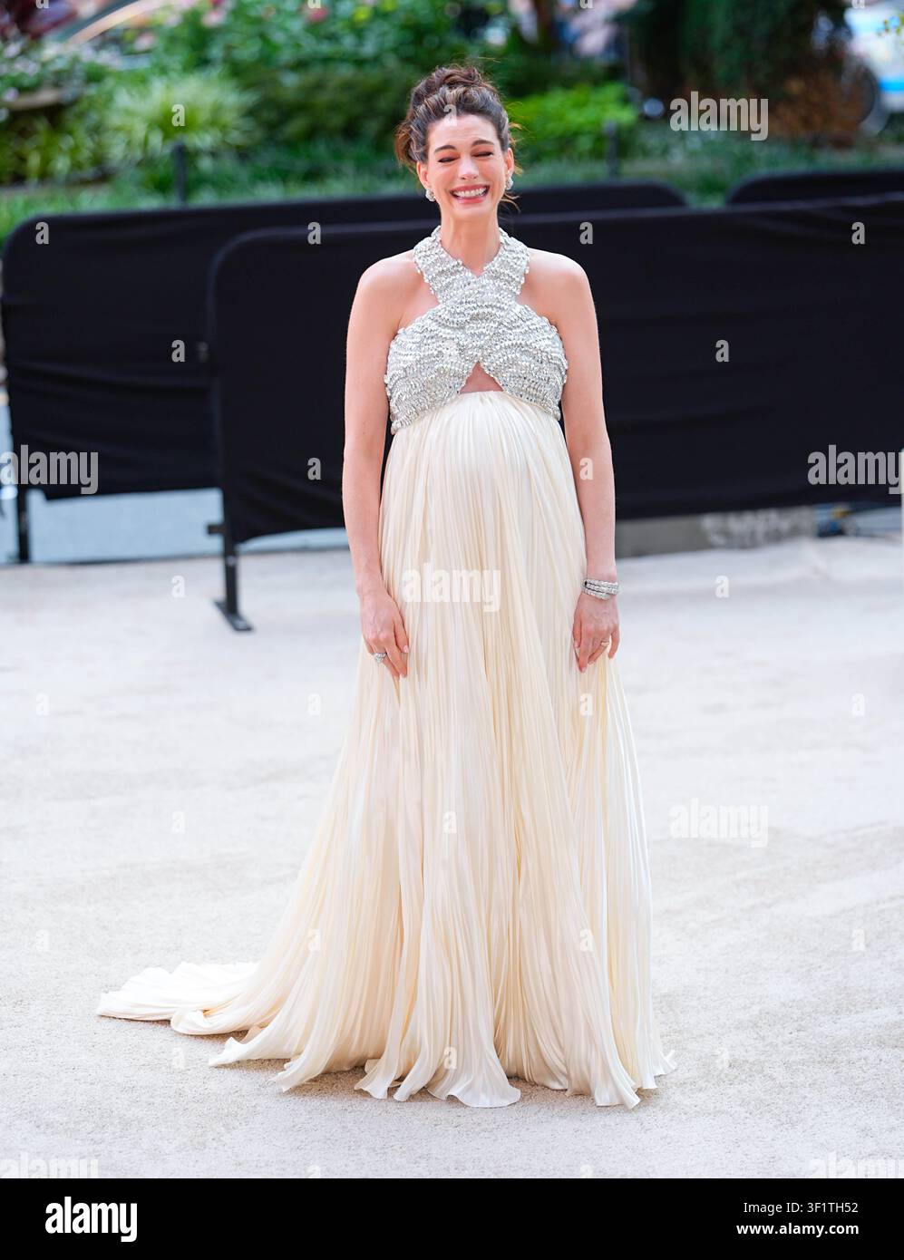 Photo by: XNY/STAR MAX/IPx 2026 7/14/26 Anne Hathaway is seen arriving