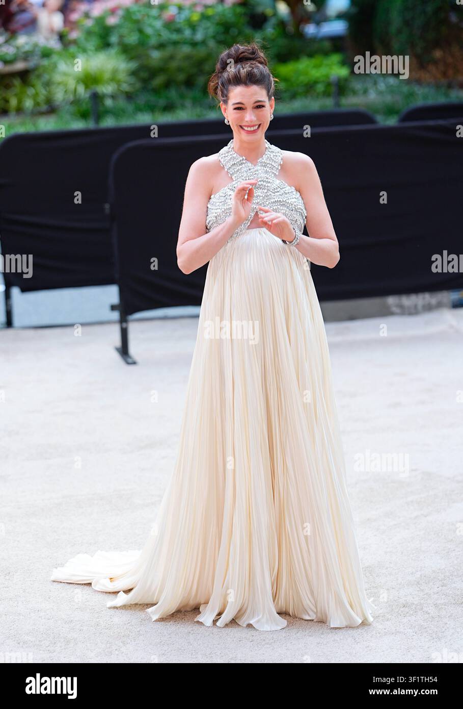 Photo by: XNY/STAR MAX/IPx 2026 7/14/26 Anne Hathaway is seen arriving