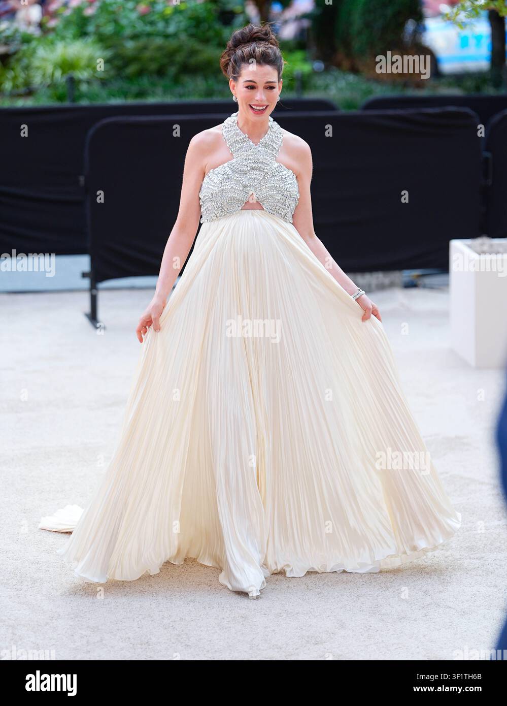 Photo by: XNY/STAR MAX/IPx 2026 7/14/26 Anne Hathaway is seen arriving