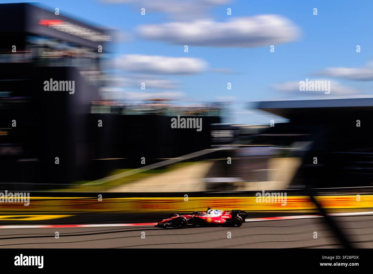 Sf 26 hi-res stock photography and images - Alamy