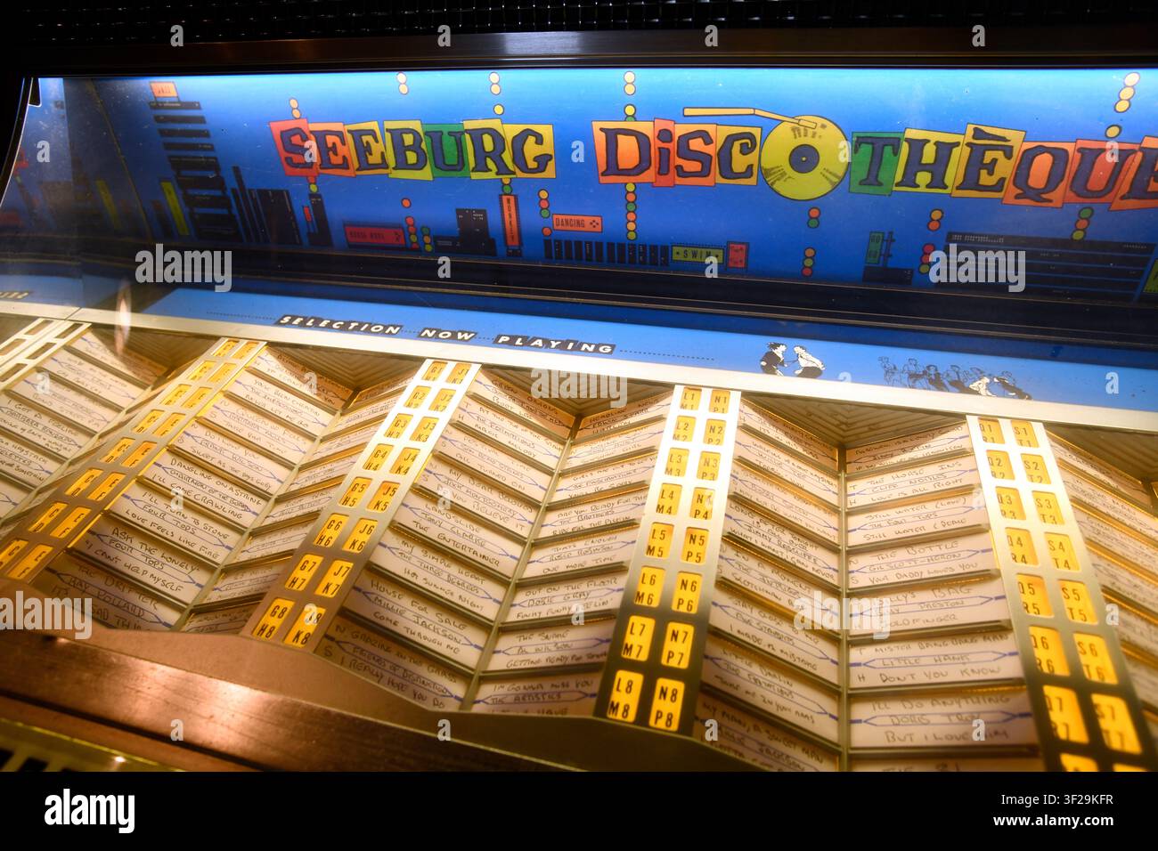 Jukebox 1960s hi-res stock photography and images - Alamy