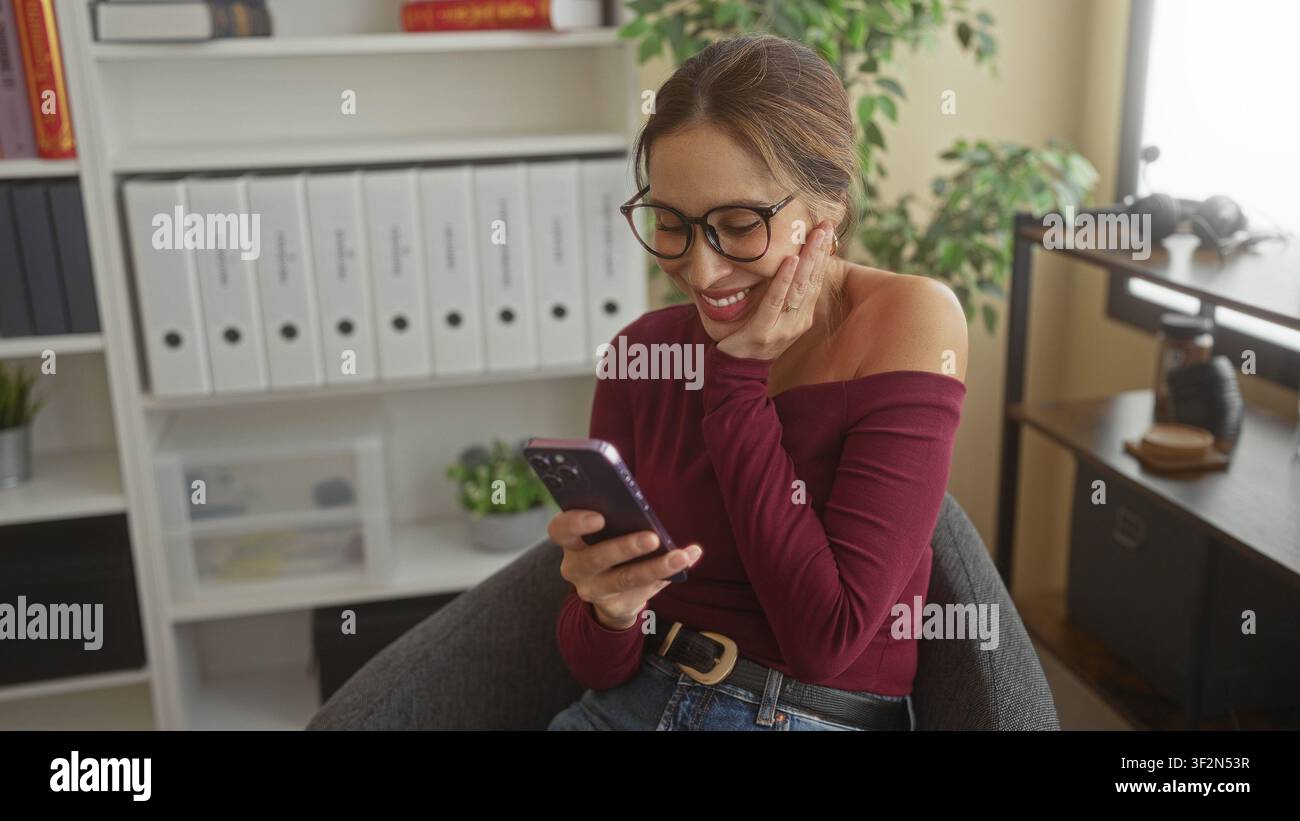 Woman in maroon off hi-res stock photography and images - Alamy