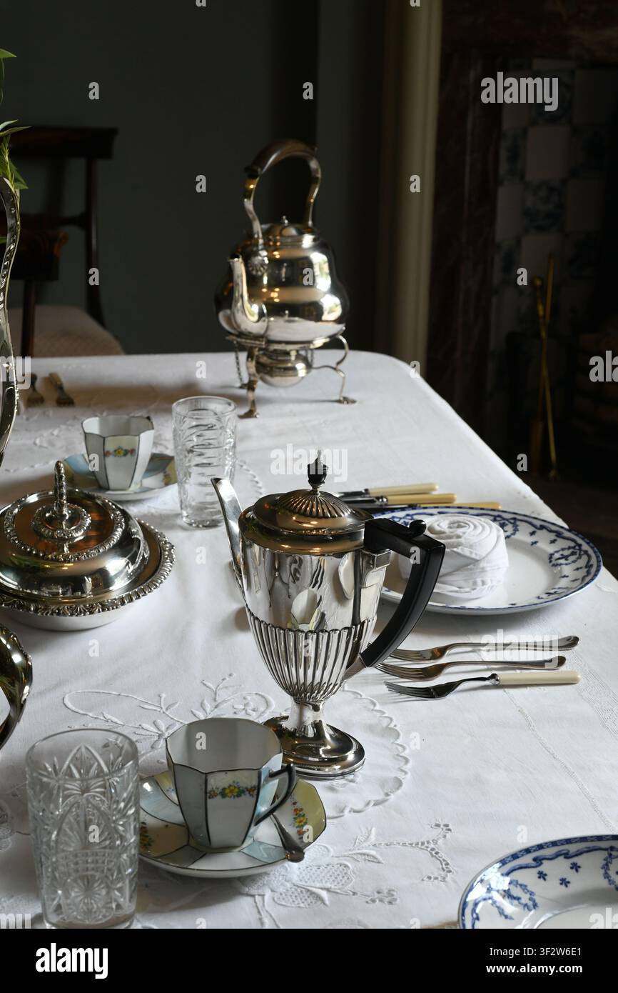 1930s dining table setting Stock Photo