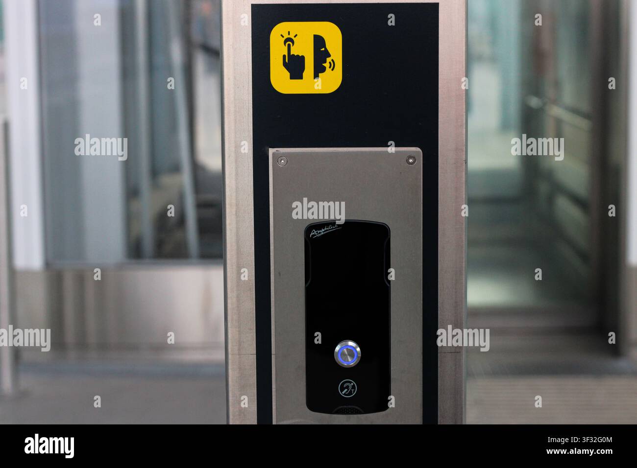 Accessible entrance control panel with contactless access reader Stock Photo