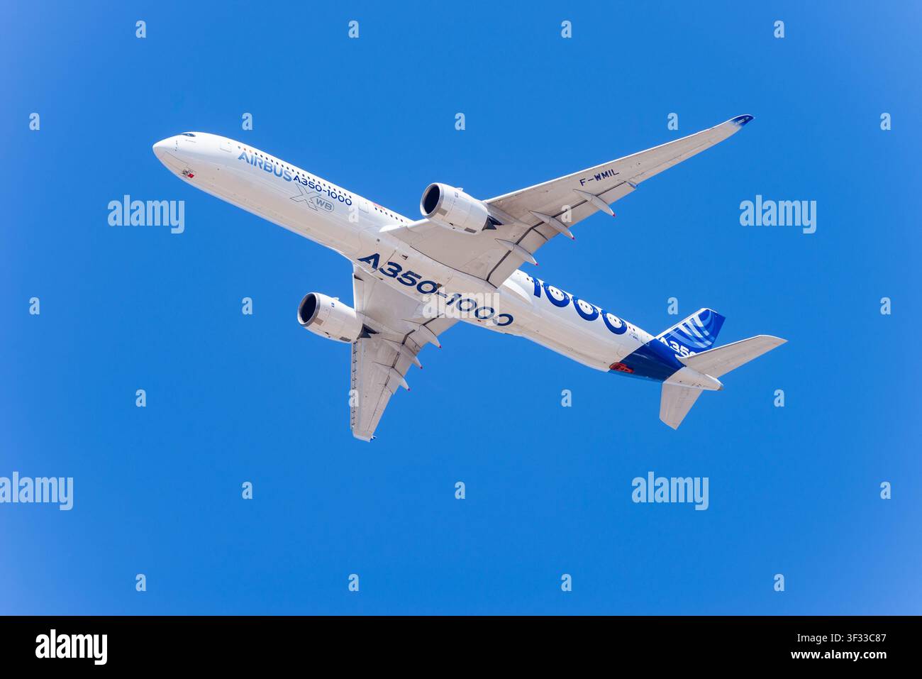 A350 xwb hi-res stock photography and images - Alamy