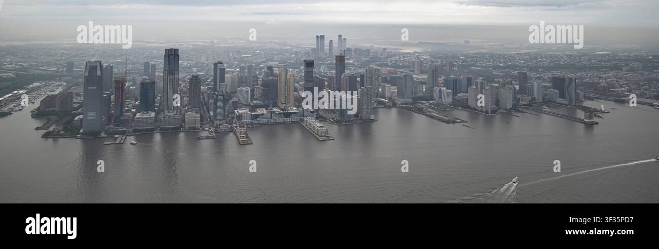 One world trade center aerial view hi-res stock photography and