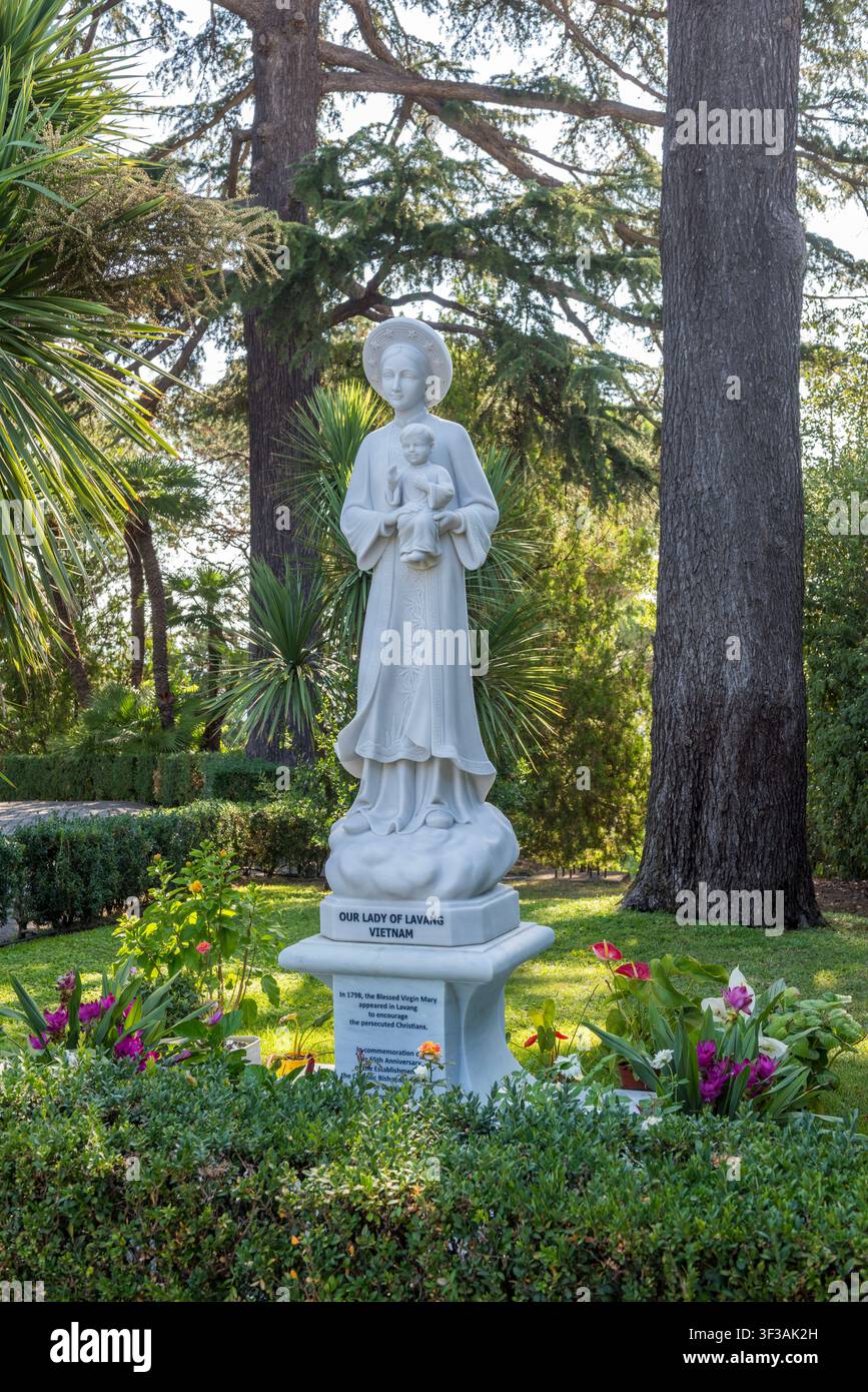Our lady of la vang hi-res stock photography and images - Alamy