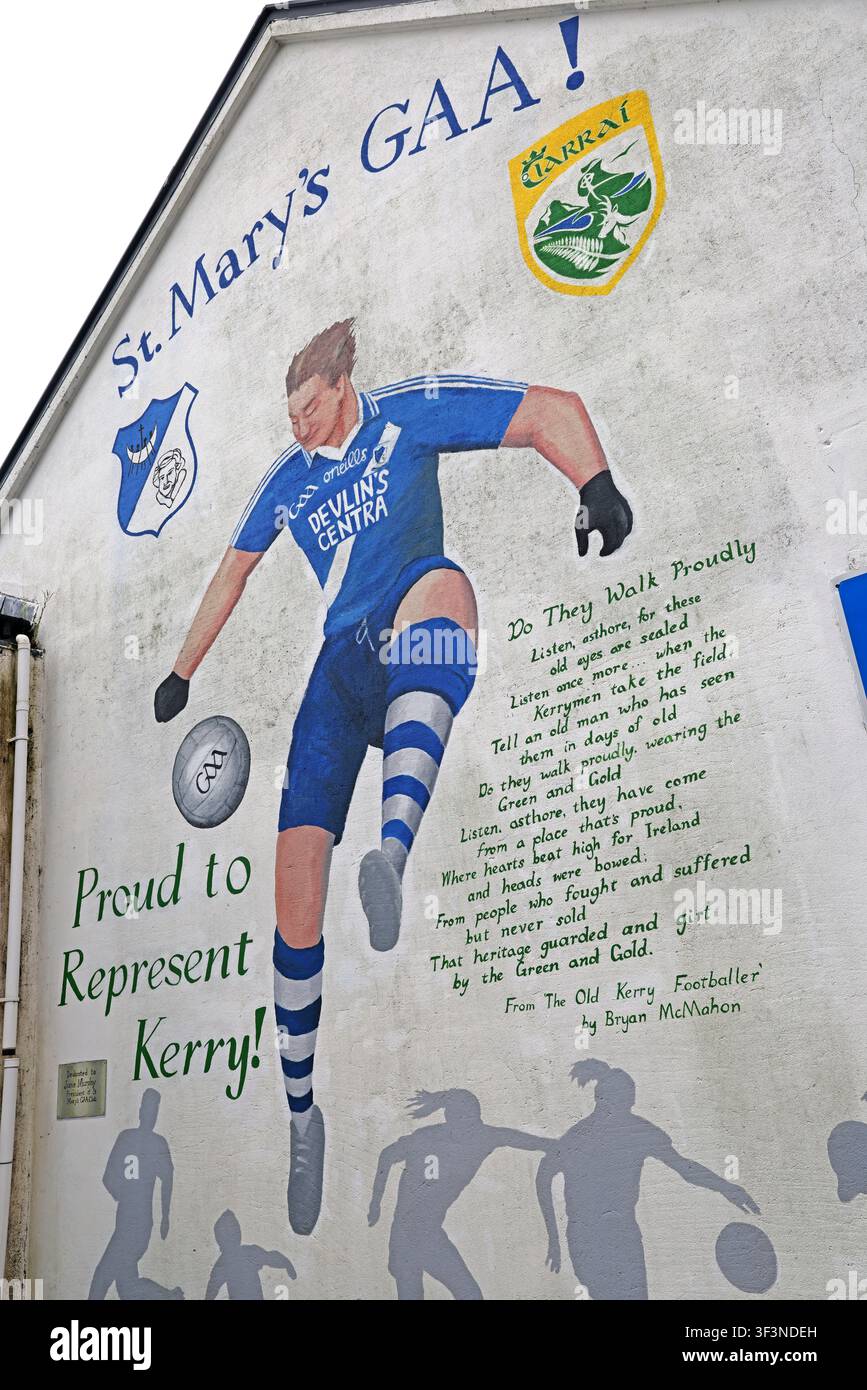 St Marys GAA mural celebrating Gaelic games and representing Kerry, Killarney, County Kerry, Ireland. Stock Photo