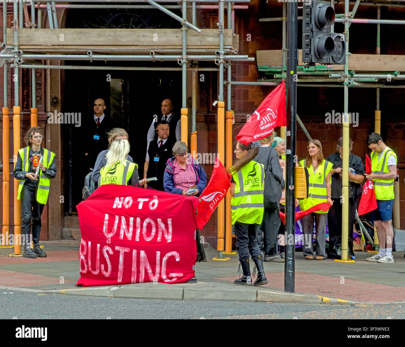 Unite Union busting protest and picket at Kimpton Hotel Manchester, Oxford Road Stock Photo