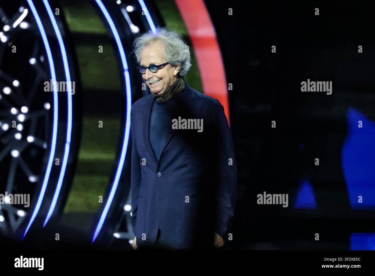 IPA87001149 - Fabio Concato on stage at "La Notte dei Fiori" in Sanremo ...