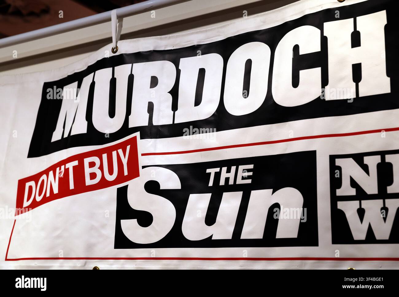 Murdoch Is Bad News banner from the print unions’ campaign during the 1986–87 Wapping dispute with News International. Stock Photo