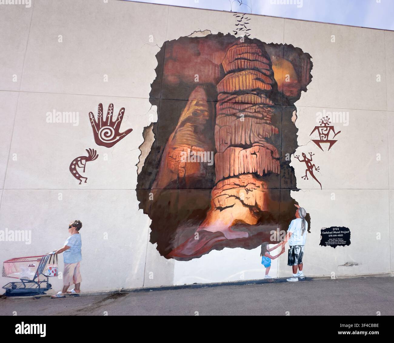 Carlsbad Mural Project, Carlsbad, New Mexico. Artist Boko Freeman - Smartphone Captured Stock Image