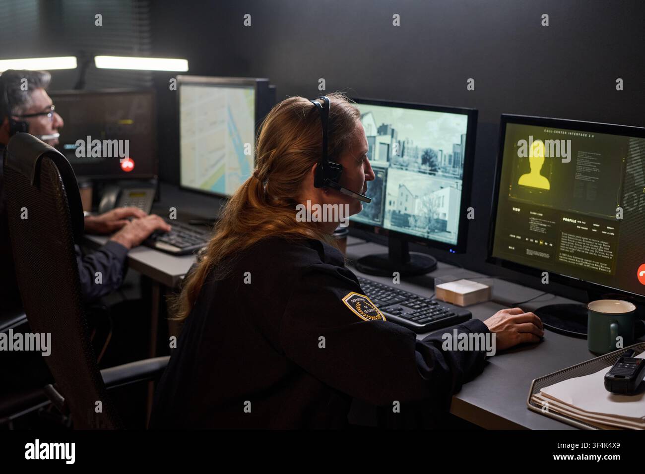 Networking Control Panel Data center monitoring hi-res stock photography and images - Alamy