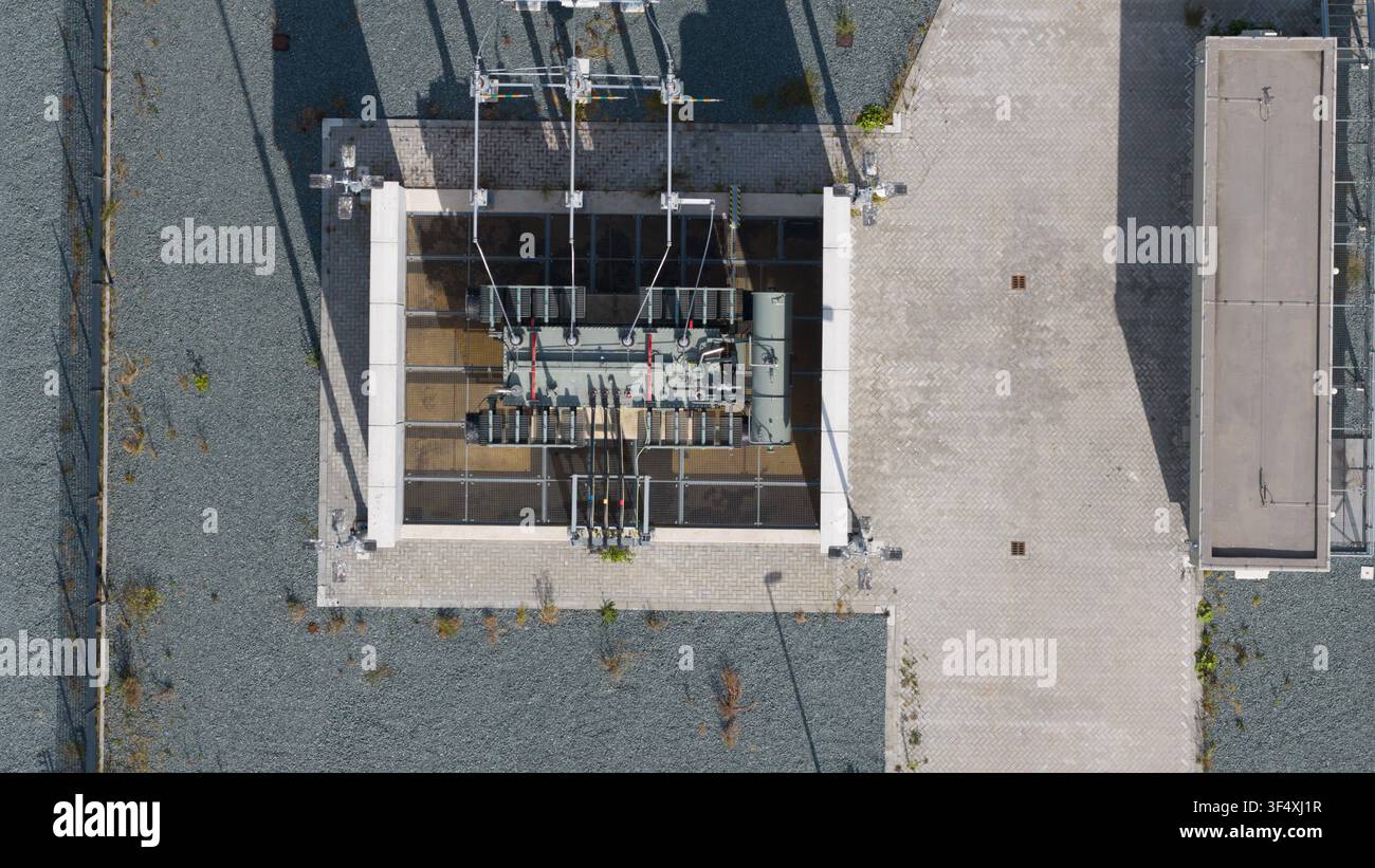 Substation Transformr Industrial high voltage transformer conservator hi-res stock ...