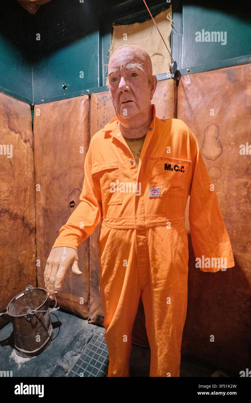 Man in prison jumpsuit hi-res stock photography and images - Alamy