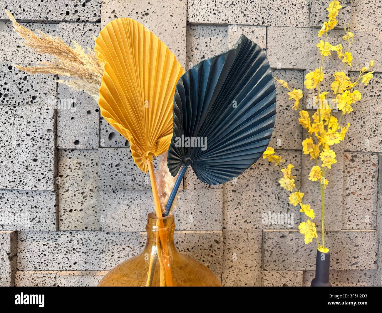 The details on this table gergeous - Smartphone Captured Stock Image