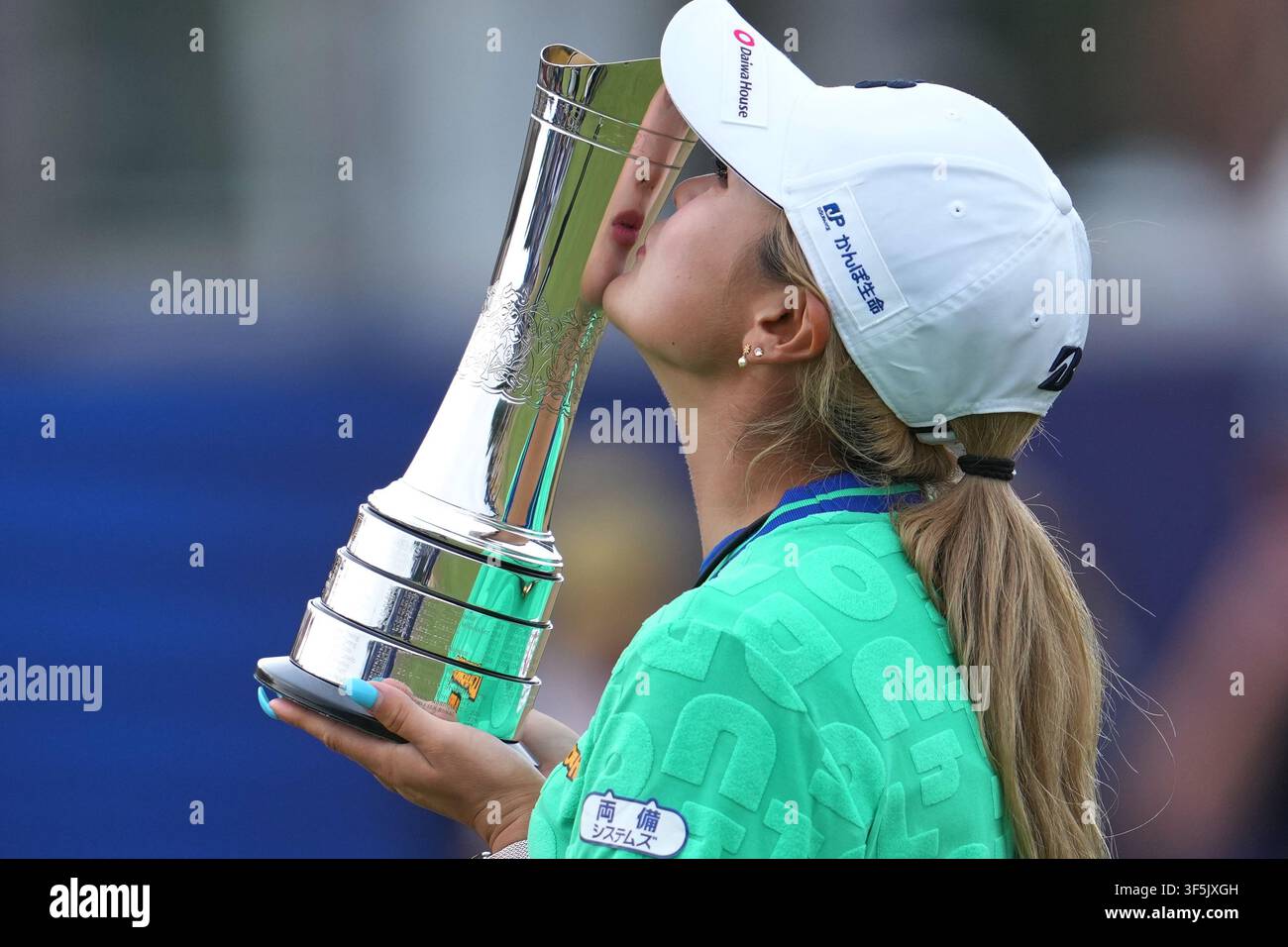 Shiho Kuwaki Of Japan Kisses The Trophy After Winning The Women s shiho-kuwaki-of-japan-kisses-the-trophy-after-winning-the-women-s