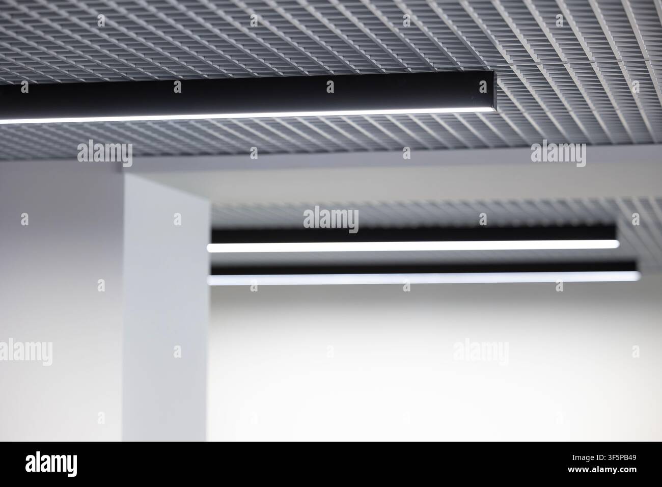 Geometric ceiling panels linear hi-res stock photography and images - Alamy