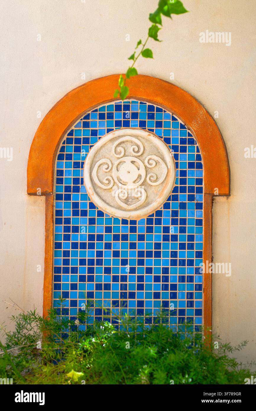 Circular stone niche hi-res stock photography and images - Alamy