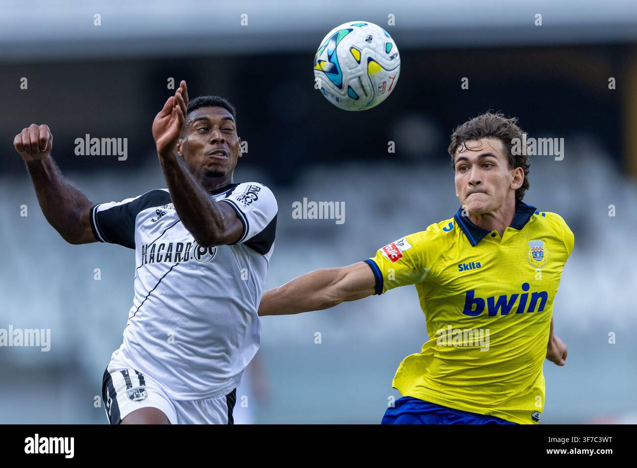 Gustavo Silva seen during Liga Portugal game between teams of GD Estoril  Praia and Vitoria SC at Estadio Antonio Coimbra da Mota (Maciej  Rogowski/Ball Stock Photo - Alamy