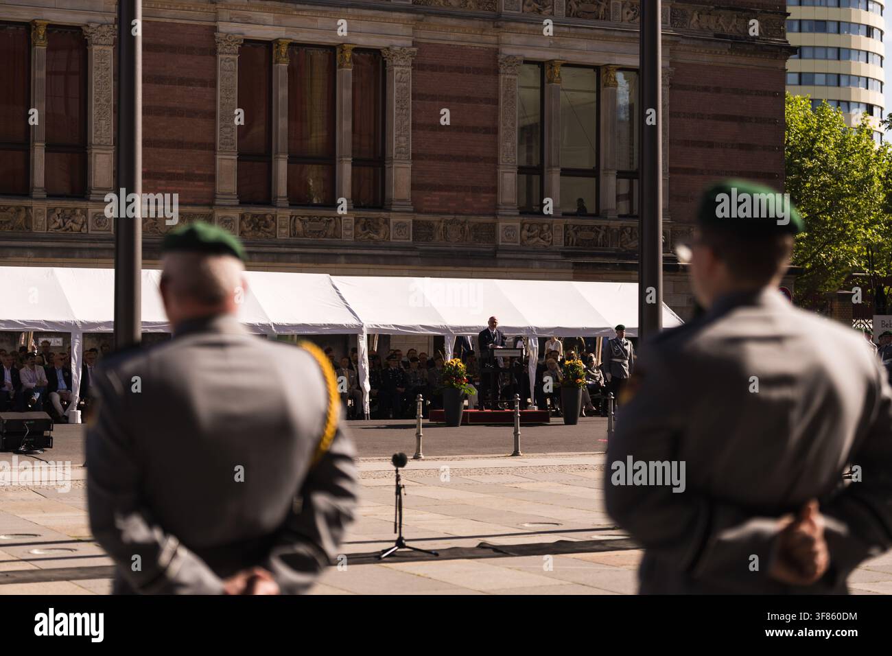 28.05.2026, Politik, Berlin, Feierliches Gelöbnis der Bundeswehr vor dem Abgeordnetenhaus von Berlin Stock Photo