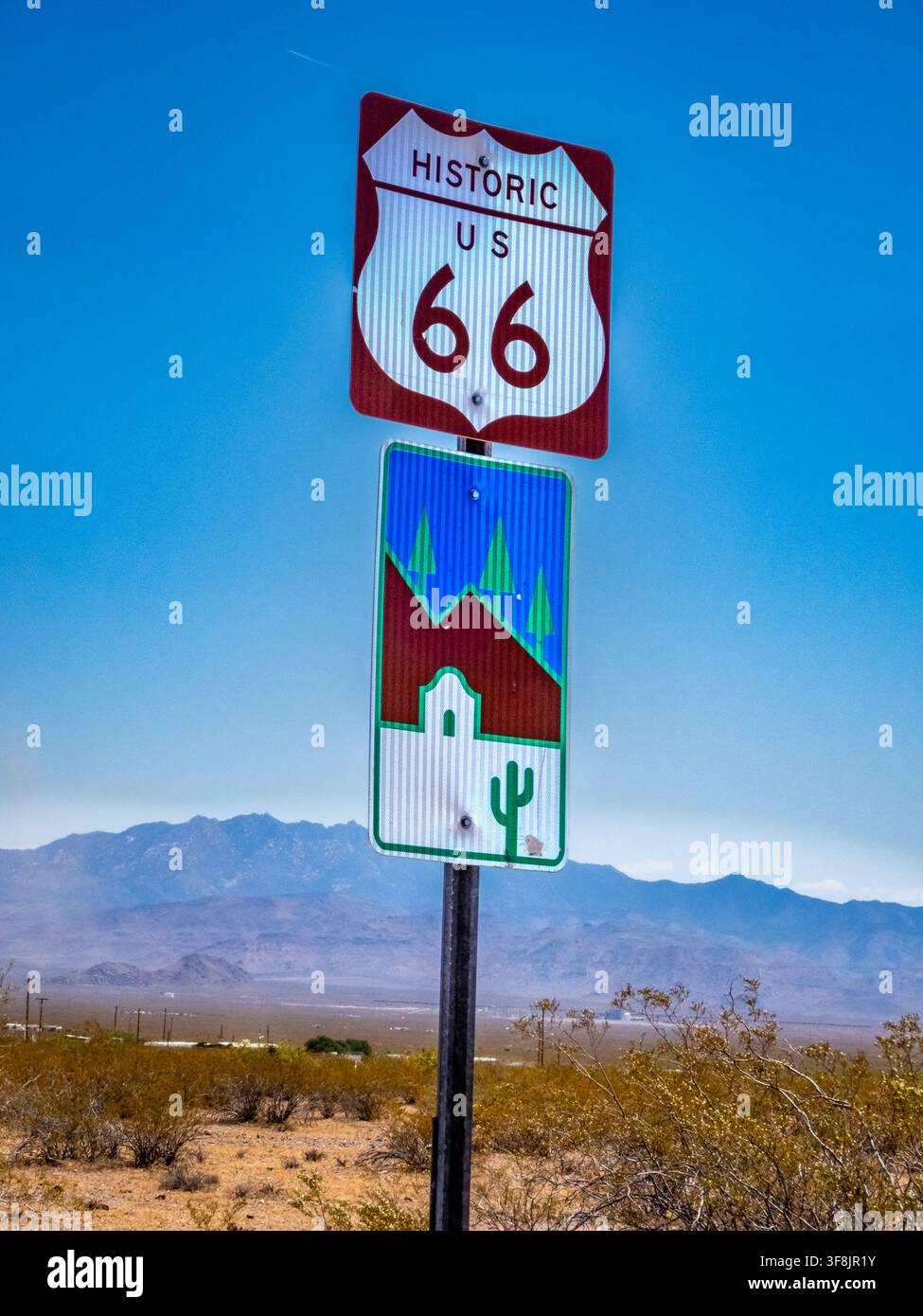 Historic route 66 road sign hi-res stock photography and images