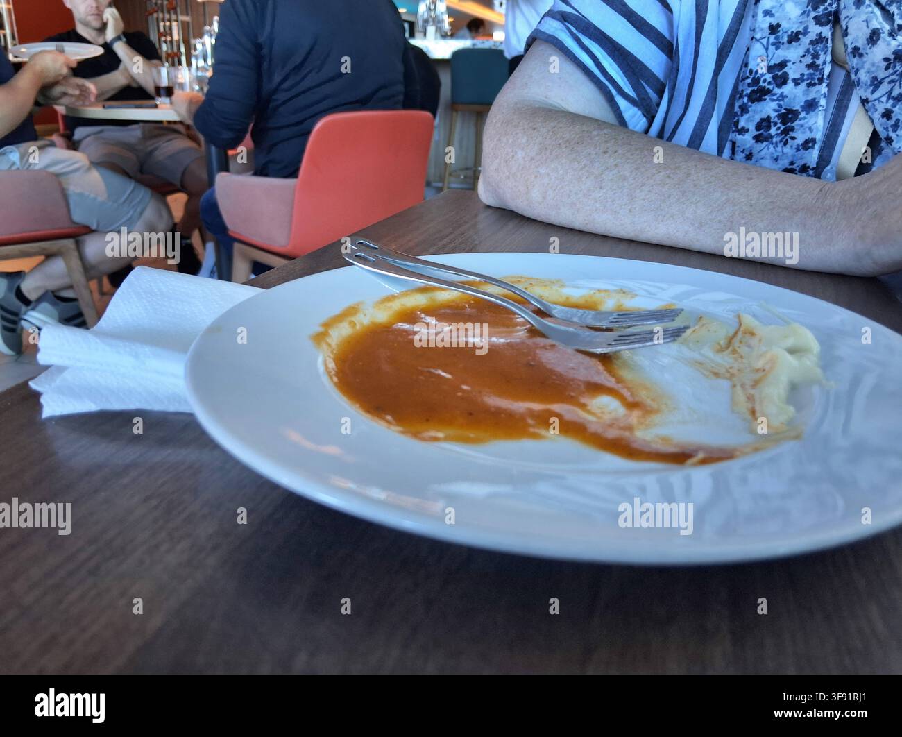Leerer teller empty plate hi-res stock photography and images