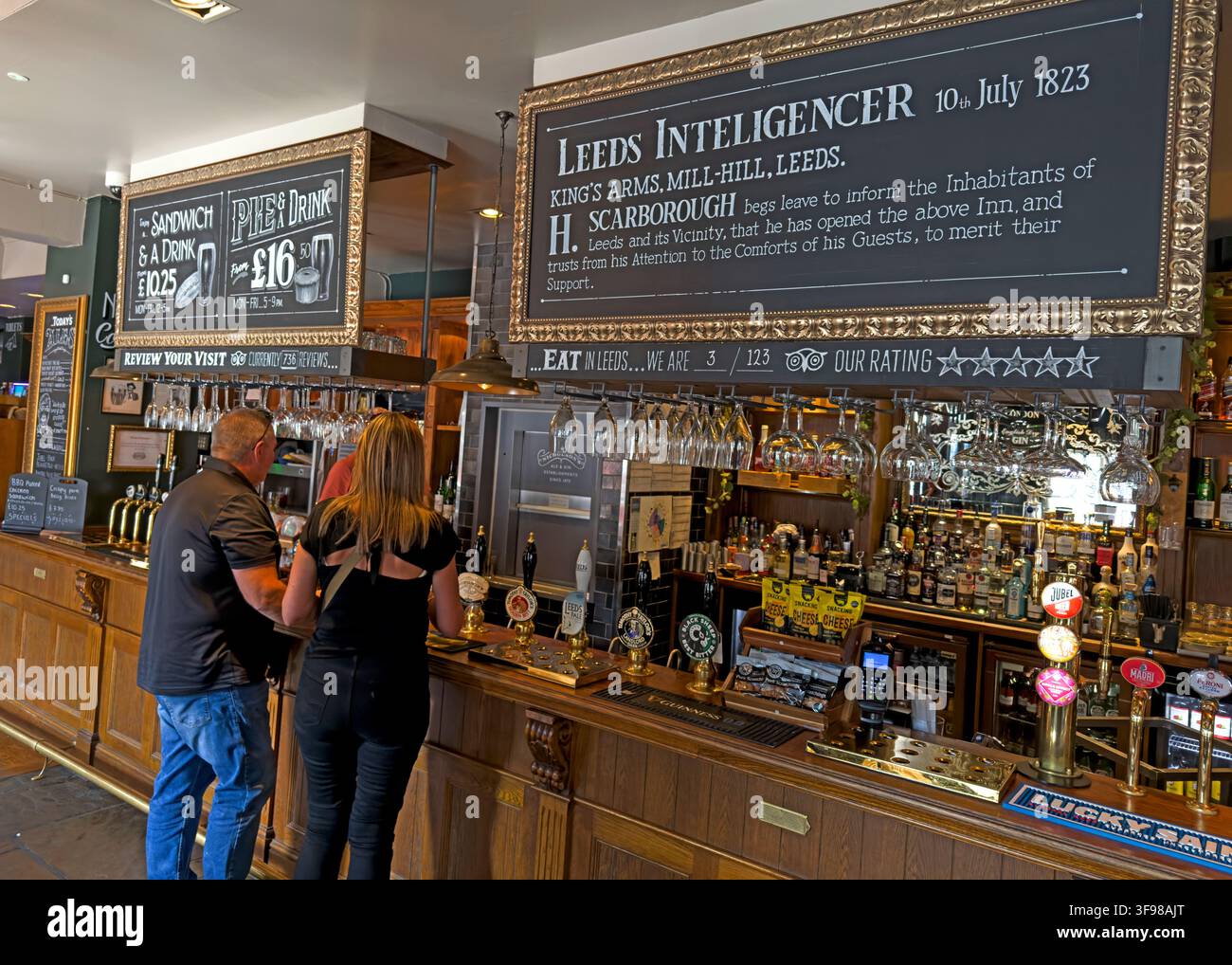 Traditional pub interior at the Scarborough Hotel in Leeds, West Yorkshire, England, UK. Stock Photo