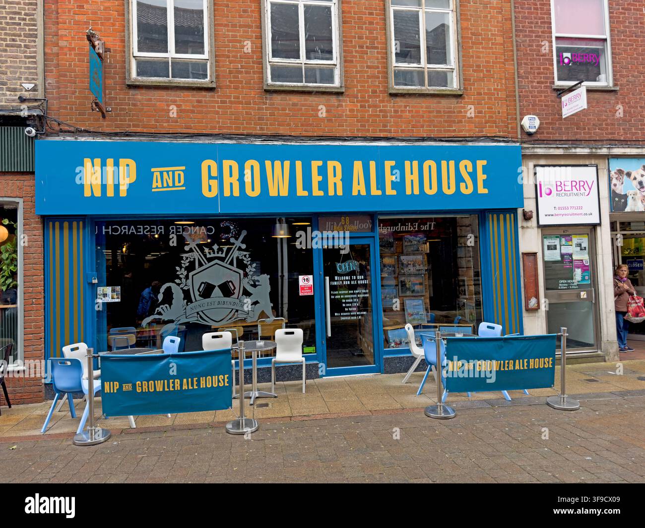 Nip and Growler Ale House pub frontage in King's Lynn, Norfolk, England, UK. Stock Photo