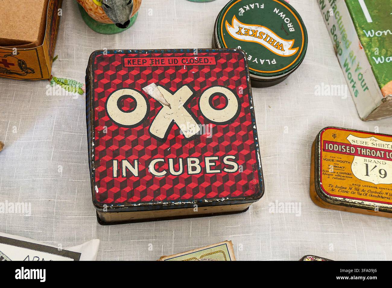 Oxo stock cubes hi-res stock photography and images - Alamy