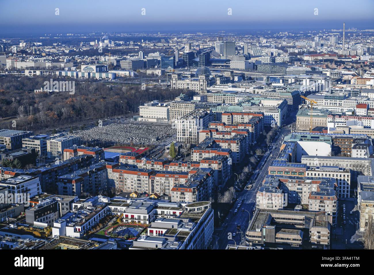 Aerial berlin chancellery hi-res stock photography and images - Alamy