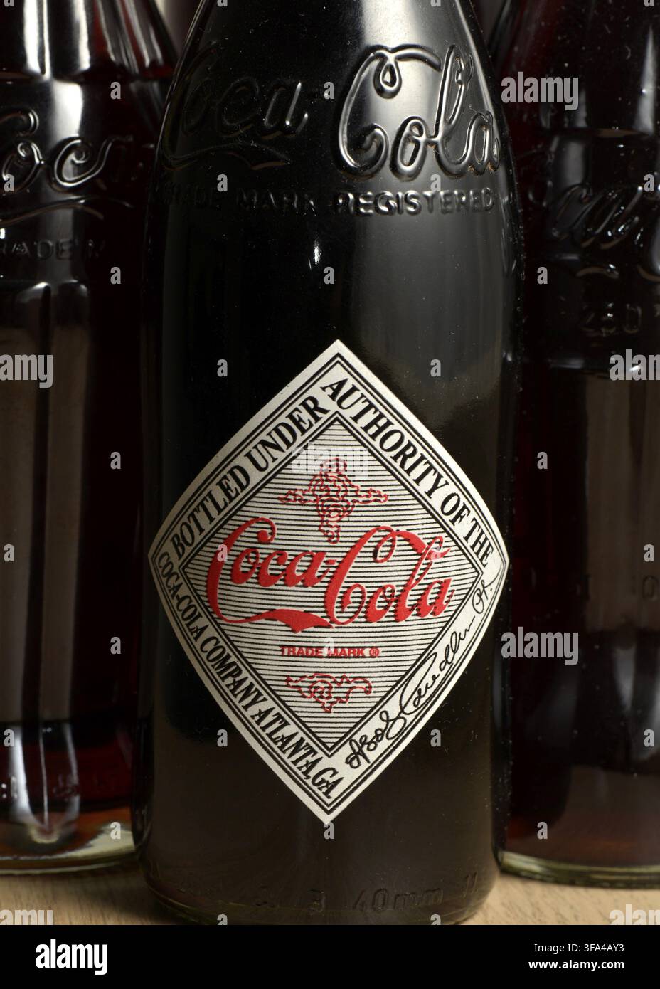 Coca cola straightwall bottle 1900 hi-res stock photography and