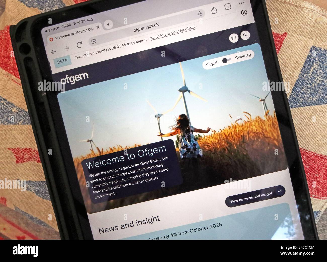 Welcome to Ofgem website displayed on a tablet after the regulator announced the October 2026 energy price cap rise Stock Photo