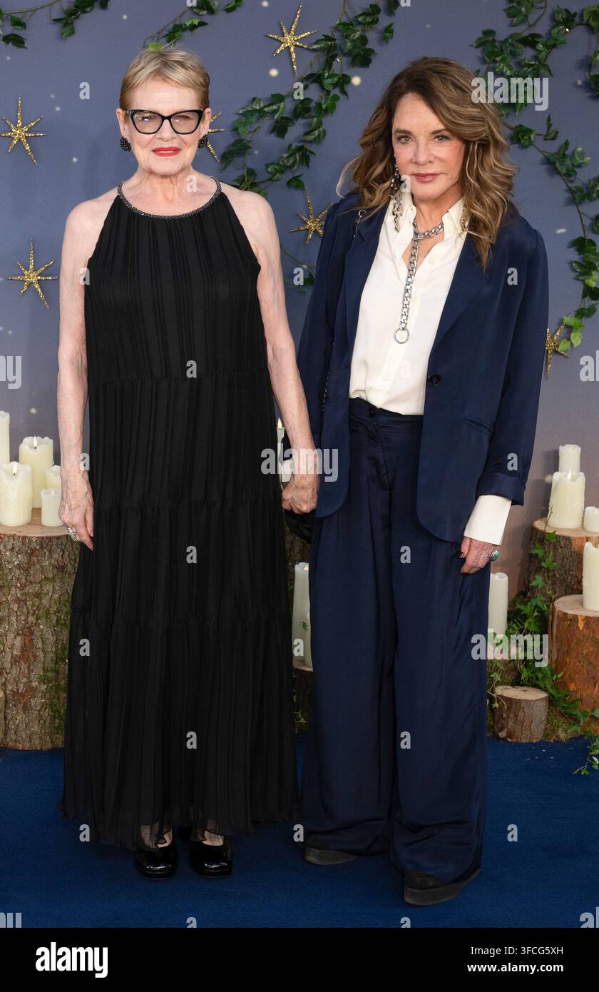 photo-by-james-warren-famous-star-max-ipx-2026-8-26-26-dianne-wiest