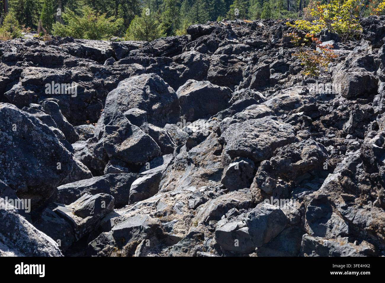 Small And Large Rocks Rugged dark rocks boulders hi-res stock photography and images - Alamy