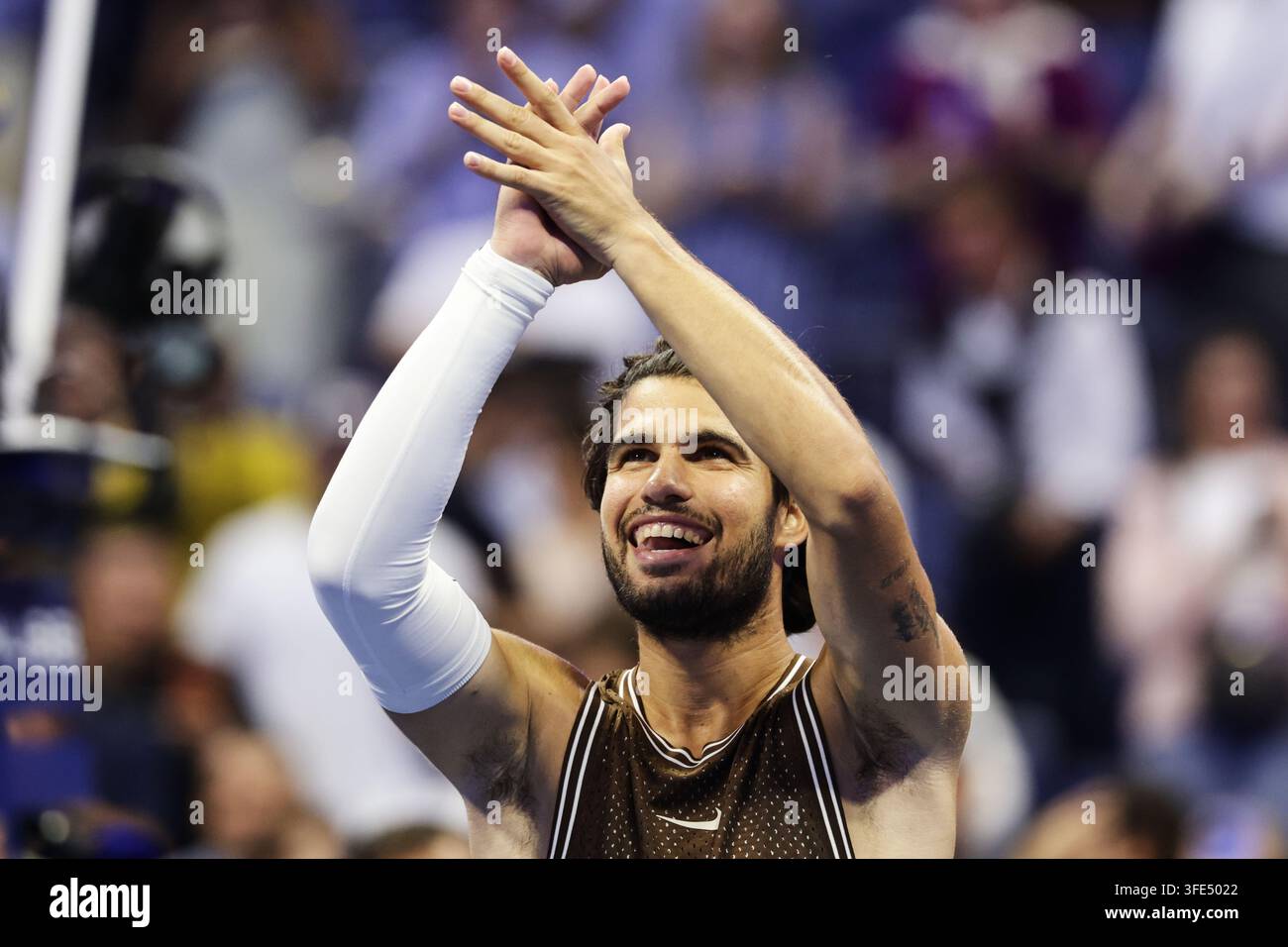 Carlos Alcaraz, of Spain, celebrates winning a match against Jaime Faria, of Portugal, during the second round of the U.S. Open tennis championships, Wednesday, Sept. 2, 2026, in New York. (AP Photo/Adam Hunger) Stock Photo