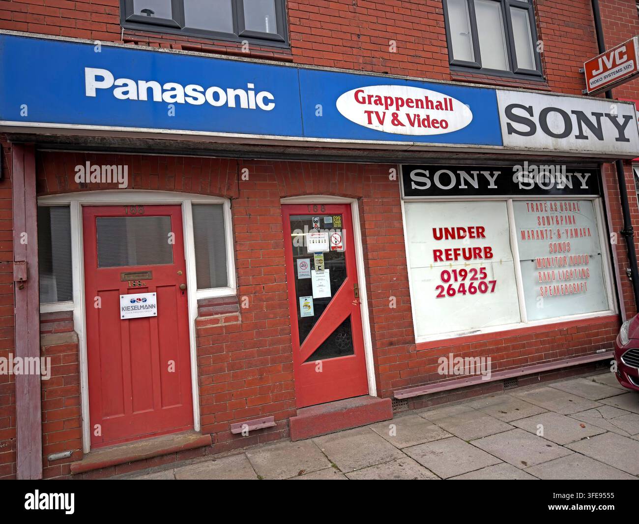 Grappenhall TV & Video shop at 166 Knutsford Road, with Sony, JVC and Panasonic branding. Stock Photo