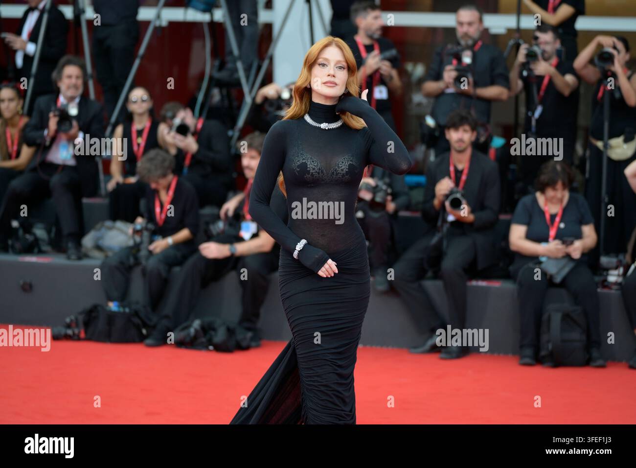 - program 1 import public class Images High Quality... Marina Ruy Barbosa attends the red carpet of movie Wild Horse nine at ...