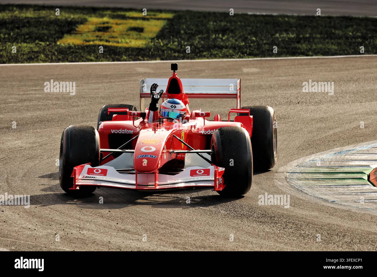 rubens-barrichello-bra-drives-the-2002-ferrari-f2002-05-09-2026