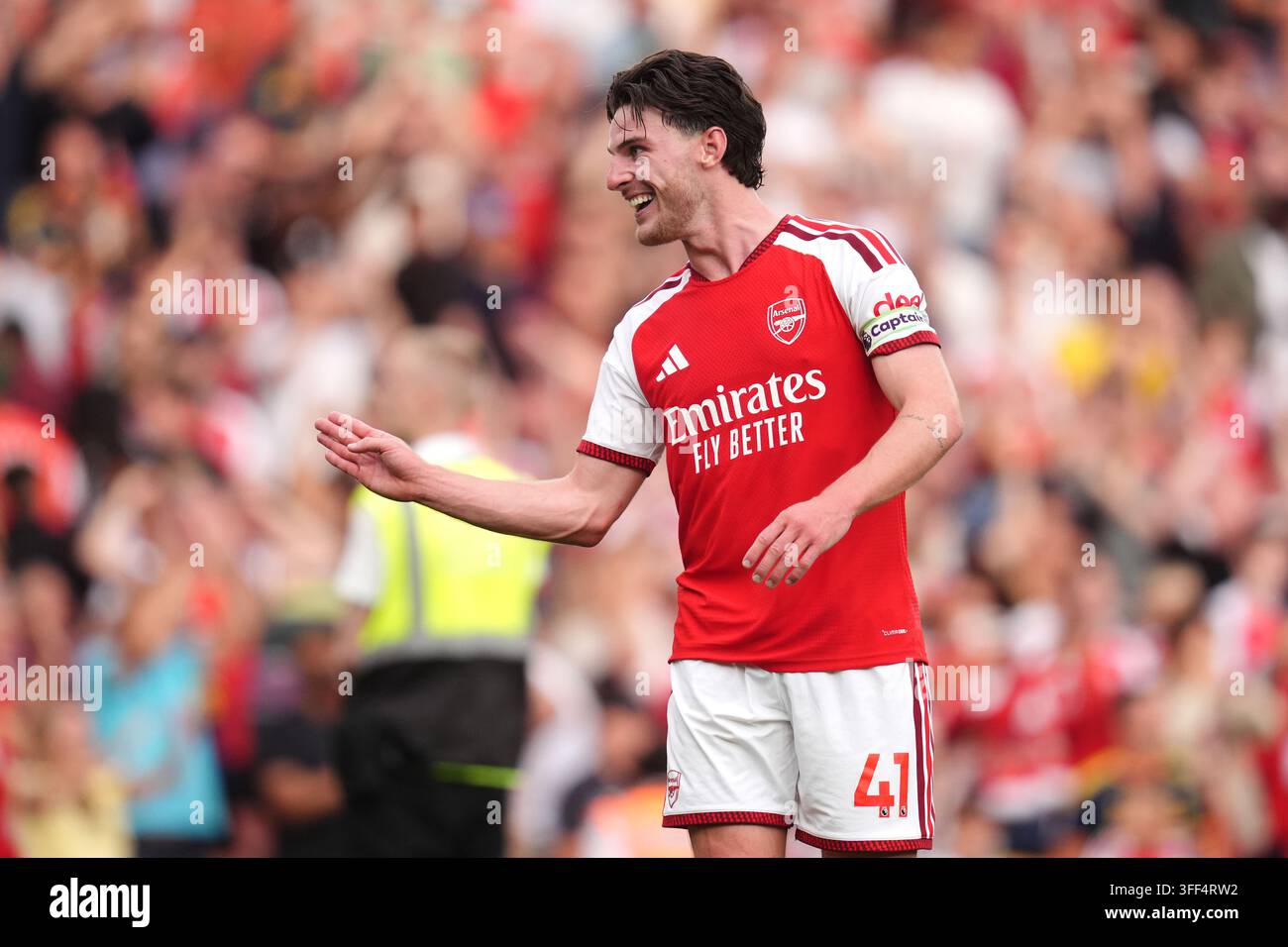 arsenal-s-declan-rice-celebrates-following-victory-in-the-premier