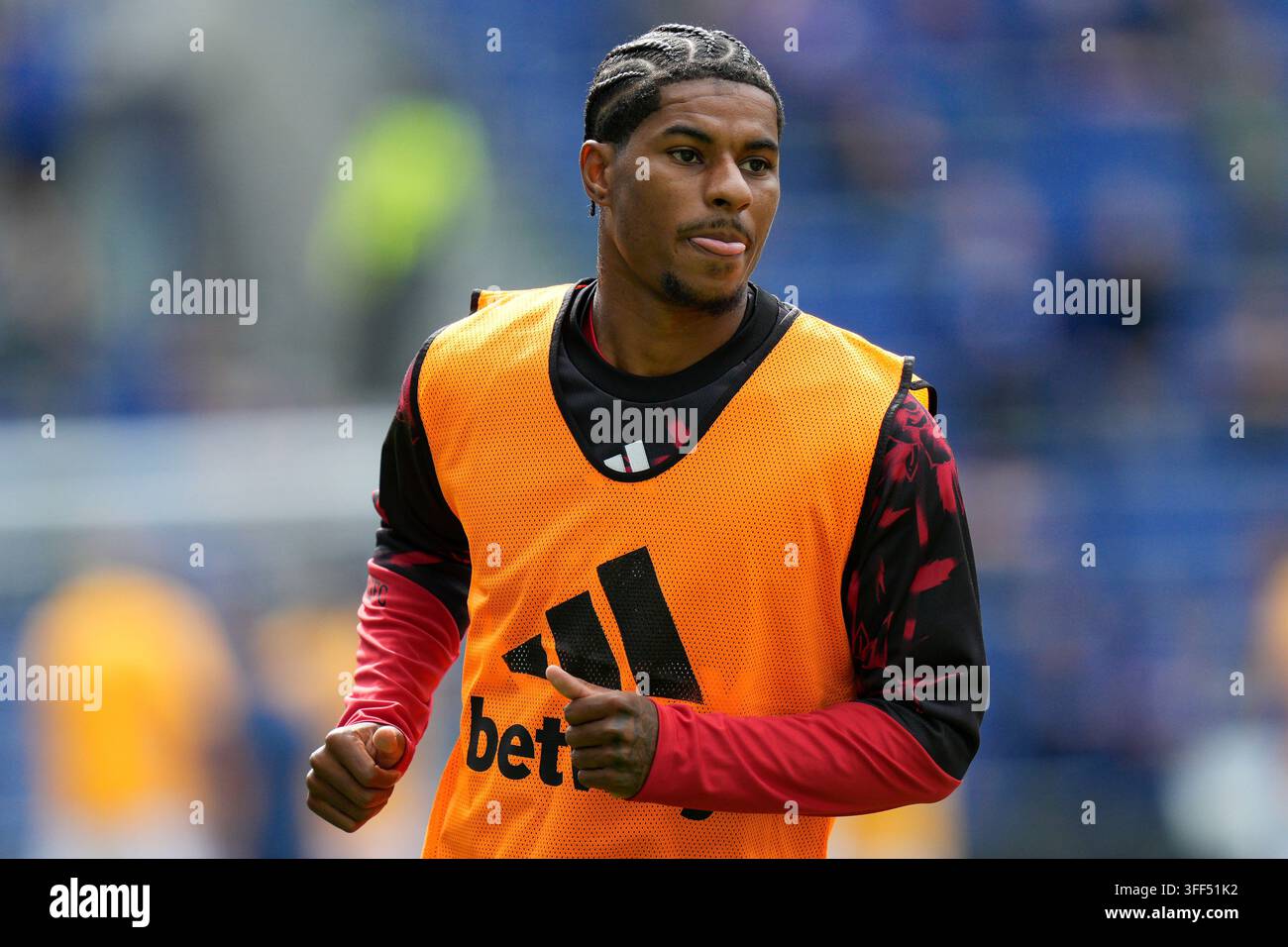 marcus-rashford-of-manchester-united-warms-up-before-the-everton-v