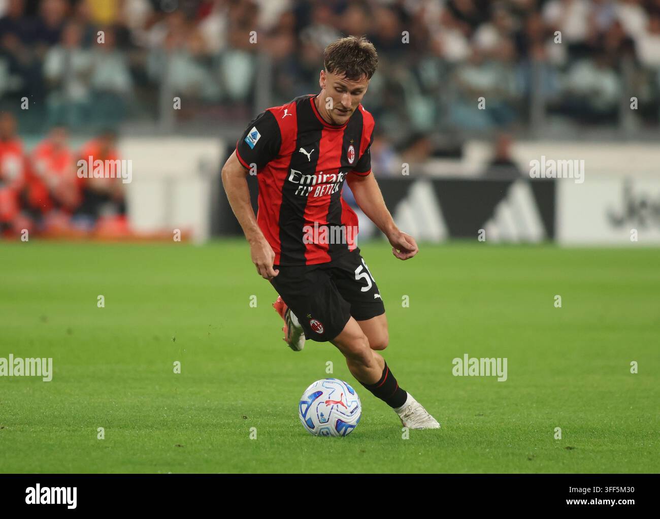 alexis-saelemaekers-of-ac-milan-during-the-italian-serie-a-season-2026