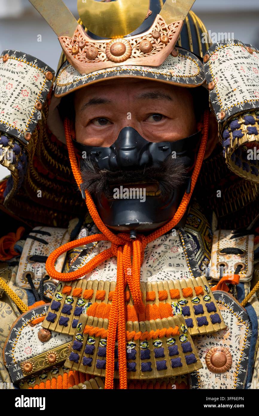Japanese samurai helmet hi-res stock photography and images - Alamy