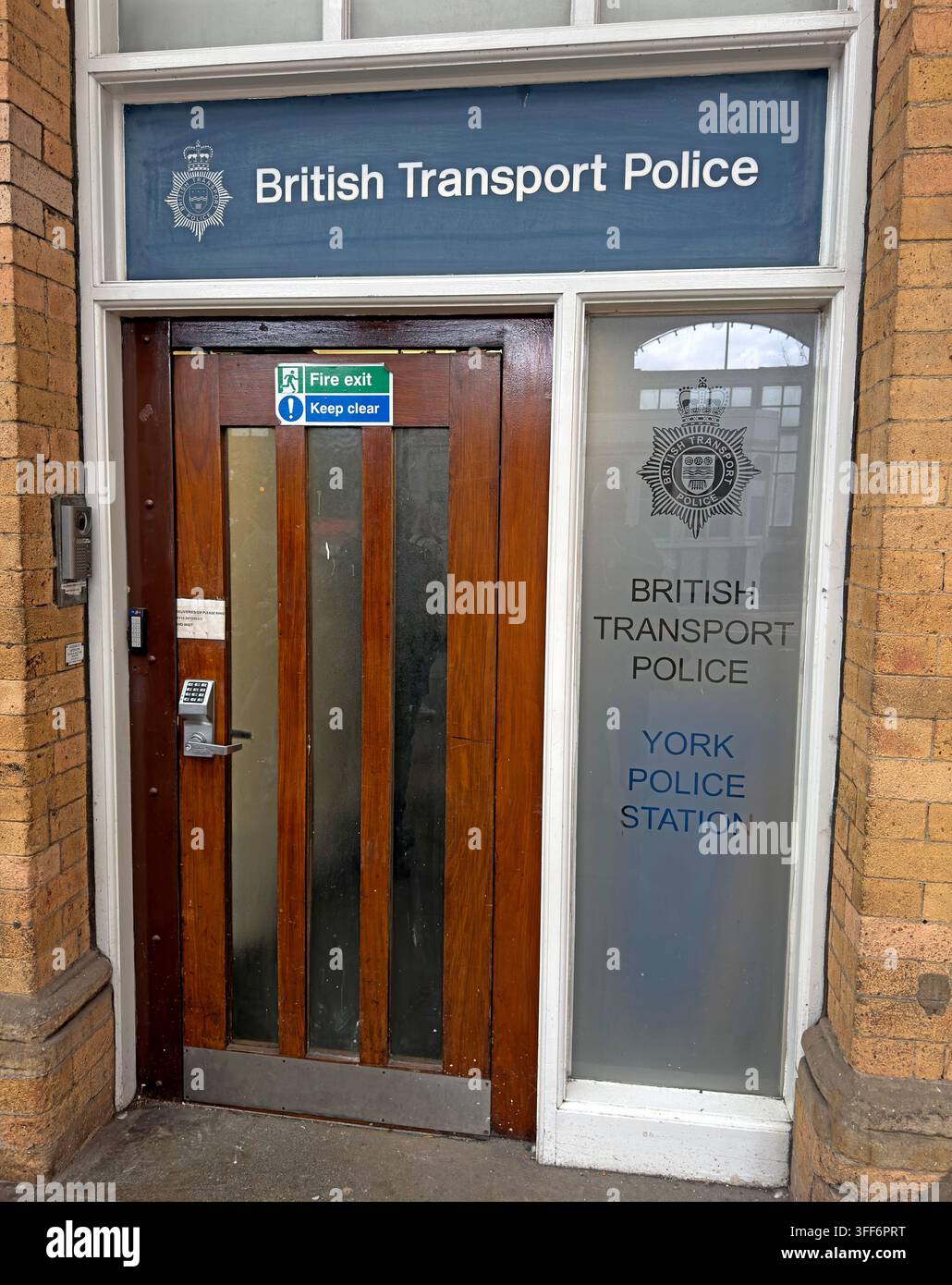 British Transport Police office entrance at York railway station, providing a specialist police presence for rail passengers and staff. Stock Photo