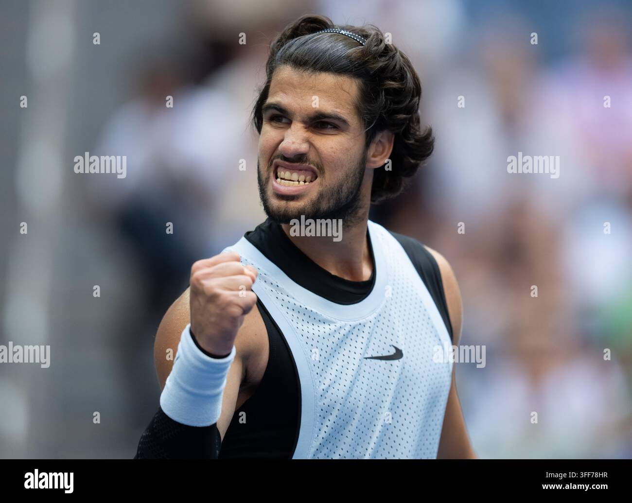 Tommy paul 2026 us open hi-res stock photography and images - Alamy