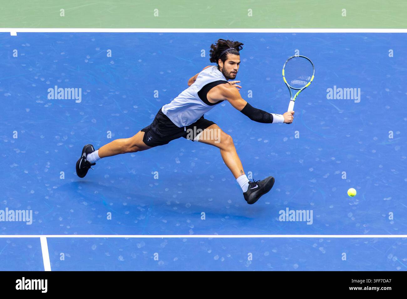 Tommy paul 2026 us open hi-res stock photography and images - Alamy