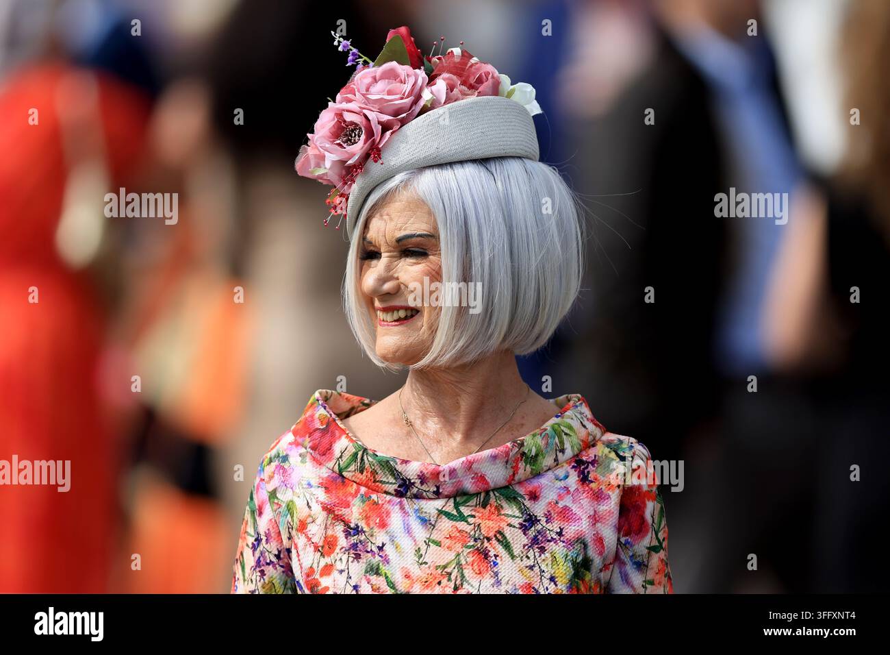 racegoer-on-day-one-of-the-betfred-st-leger-festival-at-doncaster
